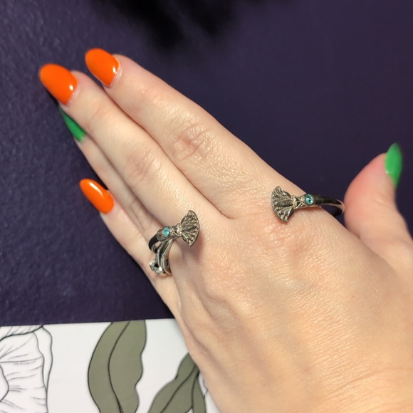 Stamped Sterling Silver Lotus Bracelet - Picture 10 of 11